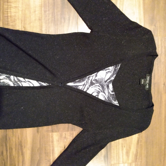 Black and white sweater - Picture 4 of 5